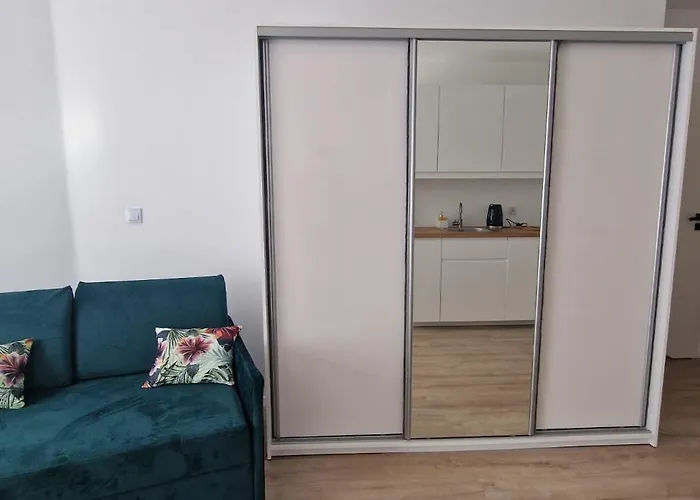 Wilczy Przy Malcie, Self Check-in, Free Parking Daire